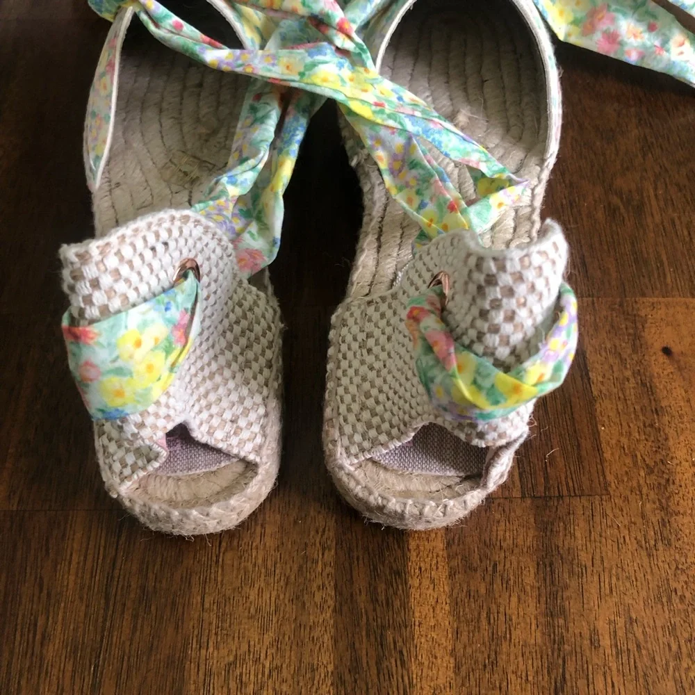 NIB $175 LoveShackFancy x Manabi Valencia Espadrilles in Rainbow Skies - size 37